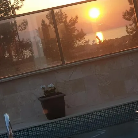 Ada Sun Apartament *